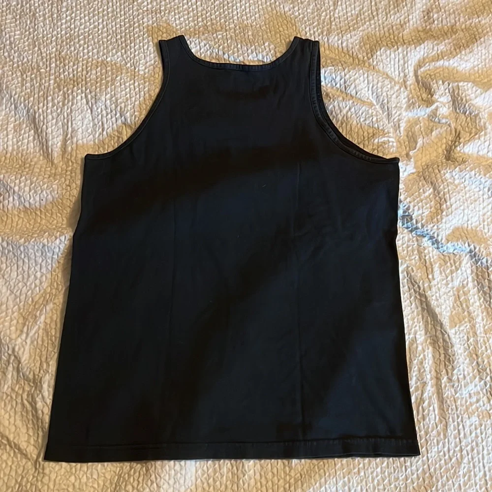 Black tank top - Picture 2 of 2